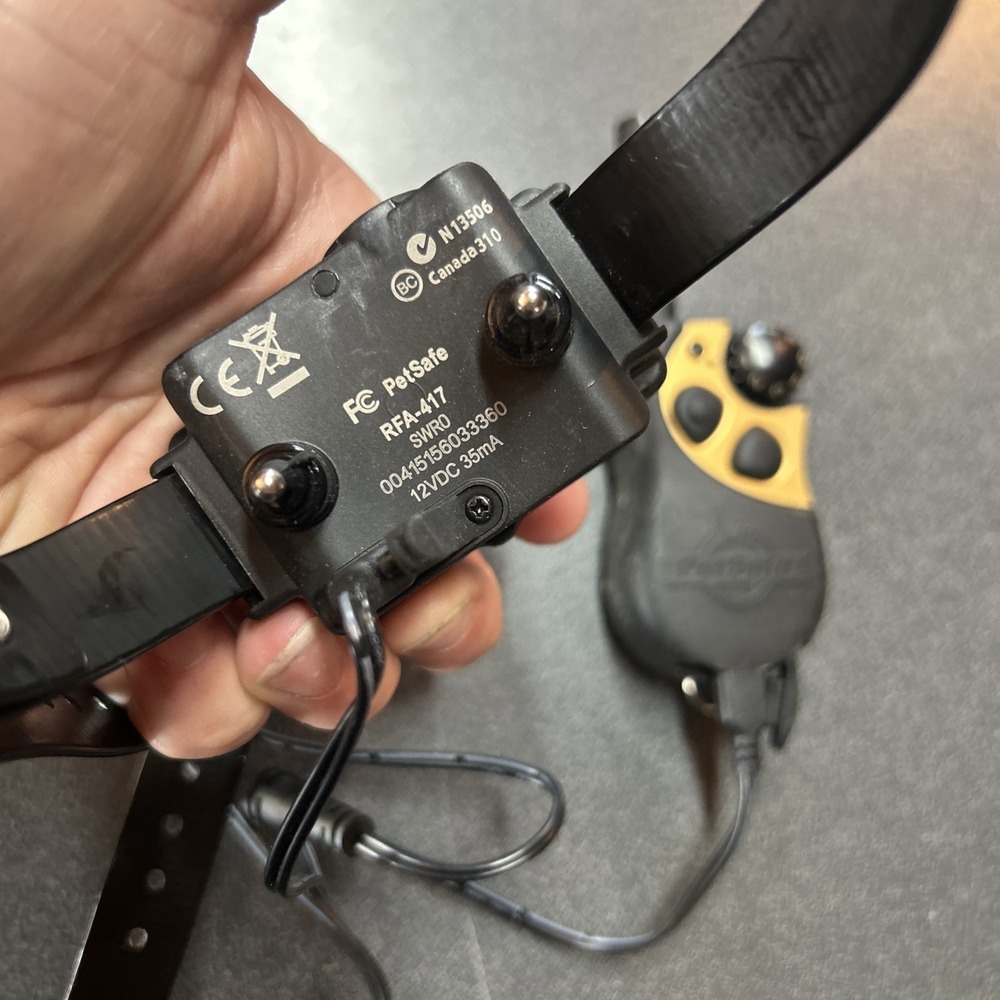 PetSafe RFA-417 SWR0 Training Collar Remote RFA-416 Set With Charger - Picture 3 of 5